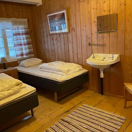 Feriehus Koselig Tømmerhus På Gammel Gård I Skåbu *