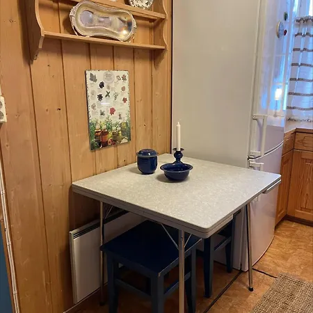 Koselig Tommerhus Pa Gammel Gard I Skabu *